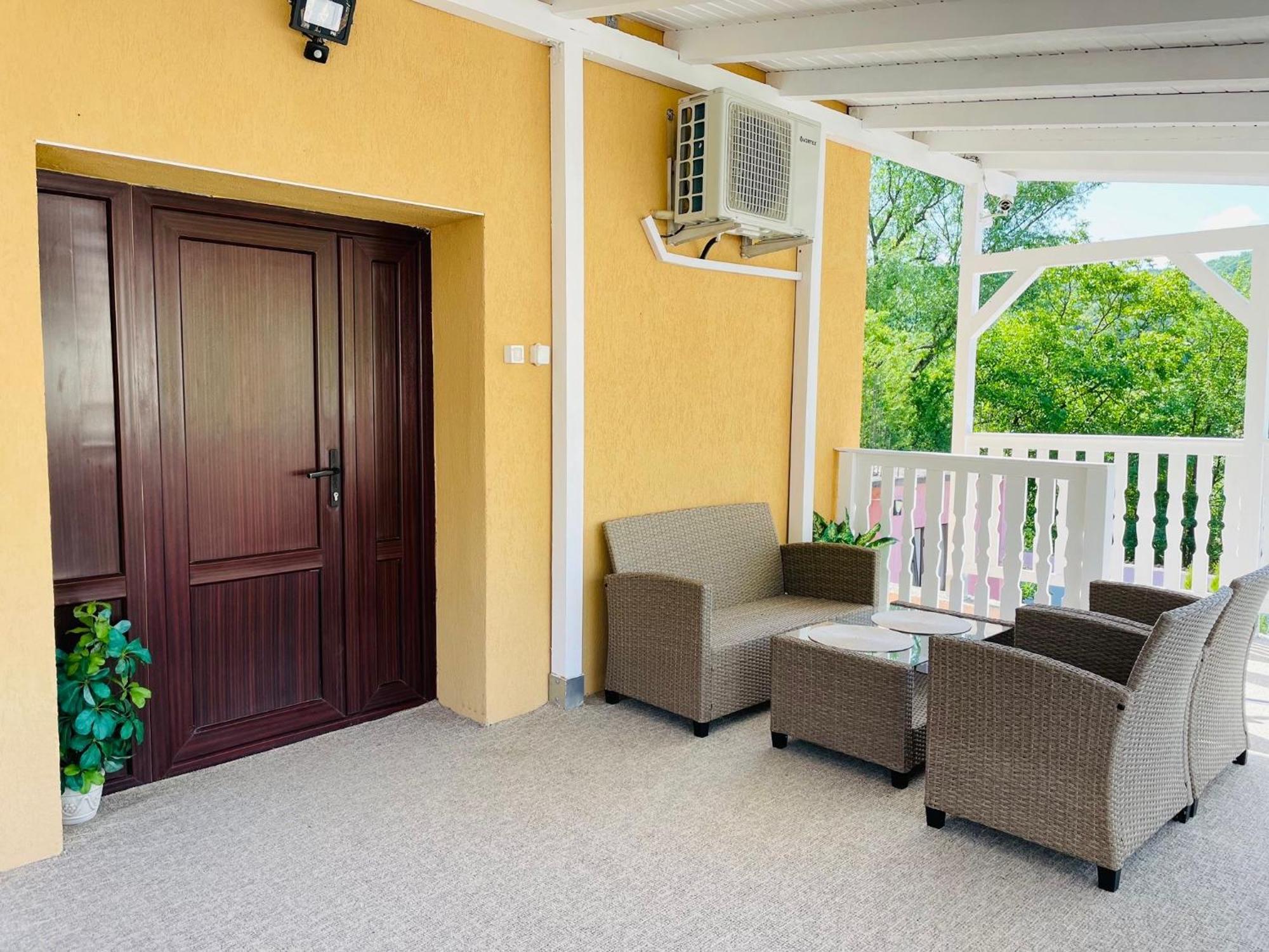 Casa Alex Si Daiana Apartment Orşova Екстериор снимка